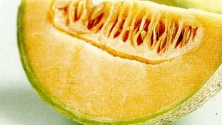 Fructe nutritive: Pepene galben
