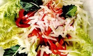 Salată crocantă simplă