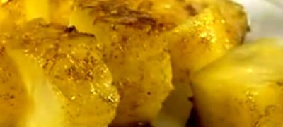Ananas glazurat cu brânză dulce şi scorţişoară