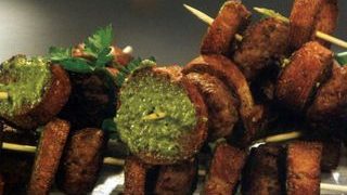 Frigaruie de porc cu sos samba oelek