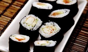 Sushi de somon cu chives