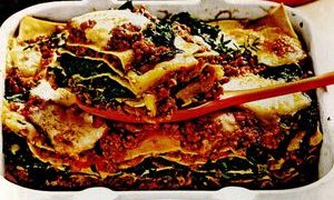 Lasagna cu spanac şi carne tocată