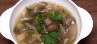 Supa de ciuperci shitake cu taietei si legume
