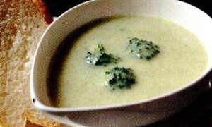 Supa-Crema de broccoli cu branza