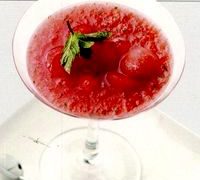 Cocktail cu pepene rosu si galben