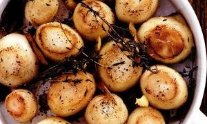 Cartofi in crusta de ierburi
